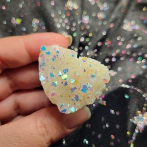 Aura quartz heart cluster